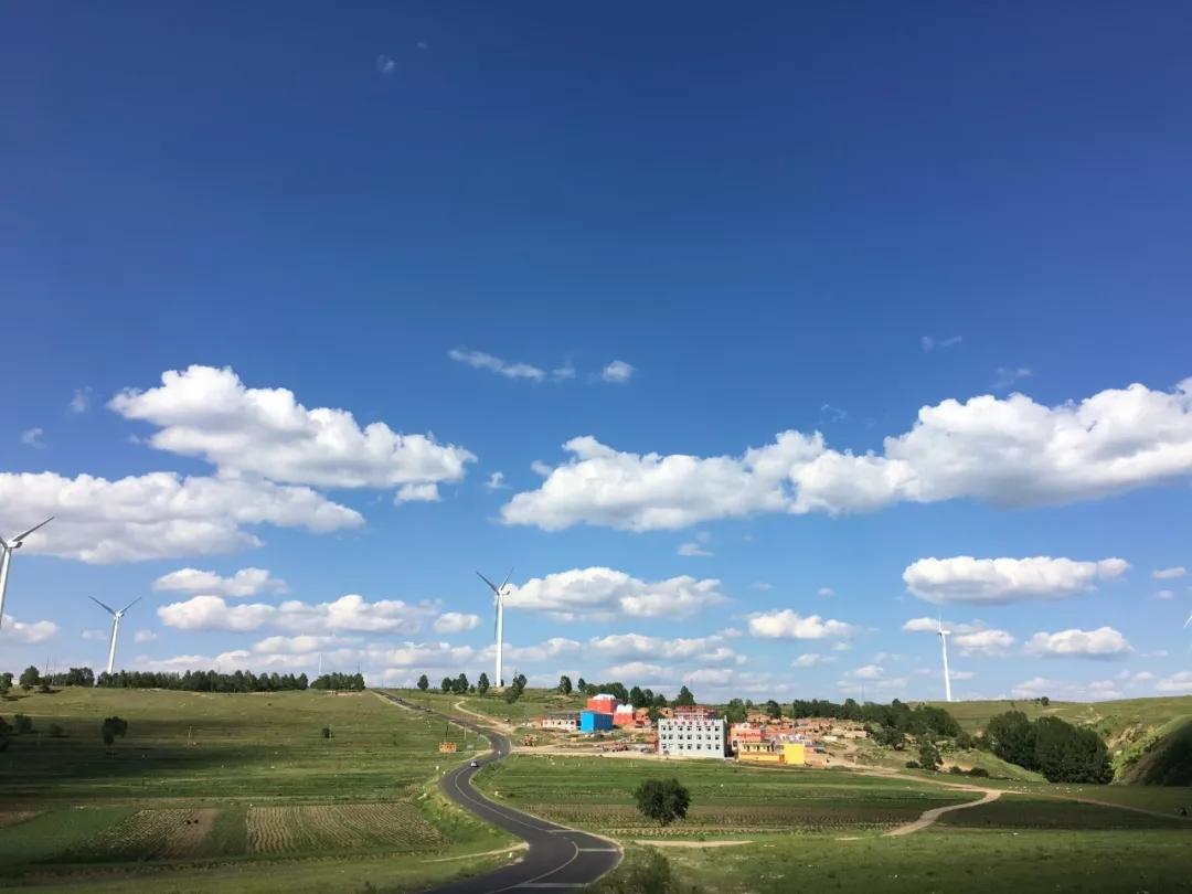 湖北出发内蒙坝上草原9天自驾：草原天路-蒙古汗城-阿斯哈图石林9日避暑之旅