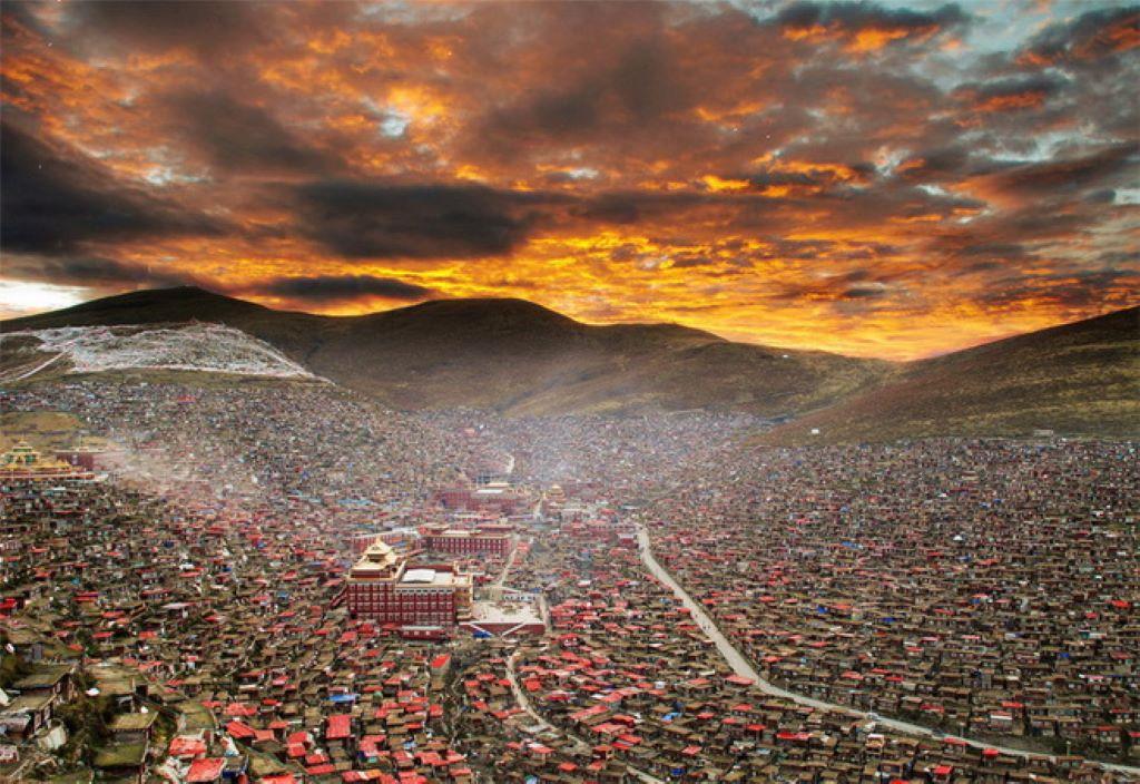 北京到甘南9日自驾游：郎木寺、色达、拉卜椤寺、笼南秋色、若尔盖环线自驾游