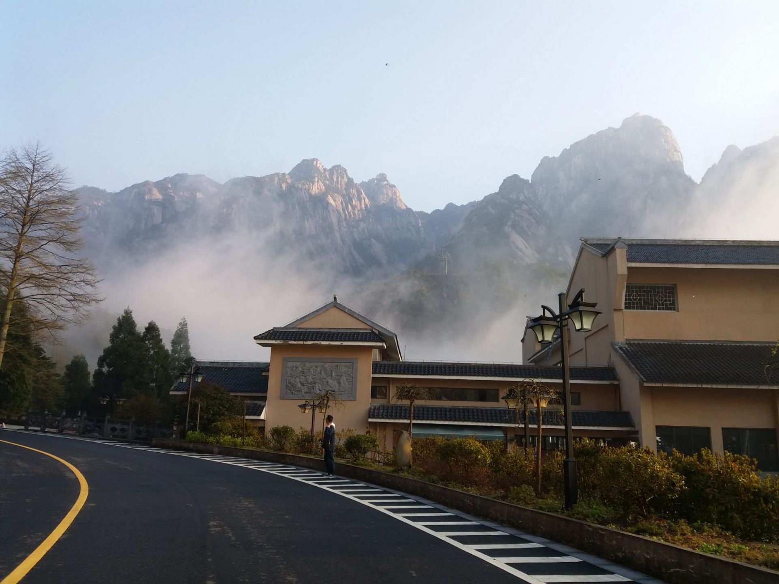 长沙出发景德镇黄山4日自驾游：江西景德镇-安徽黄山-宏村-屯溪老街4日自驾游