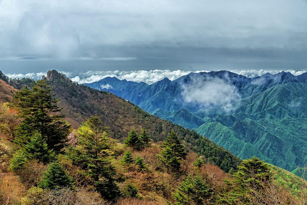 北京出发湖北9日自驾游：神农架-恩施秘境-挂壁公路-中国仙本那-风味美食休闲自驾游