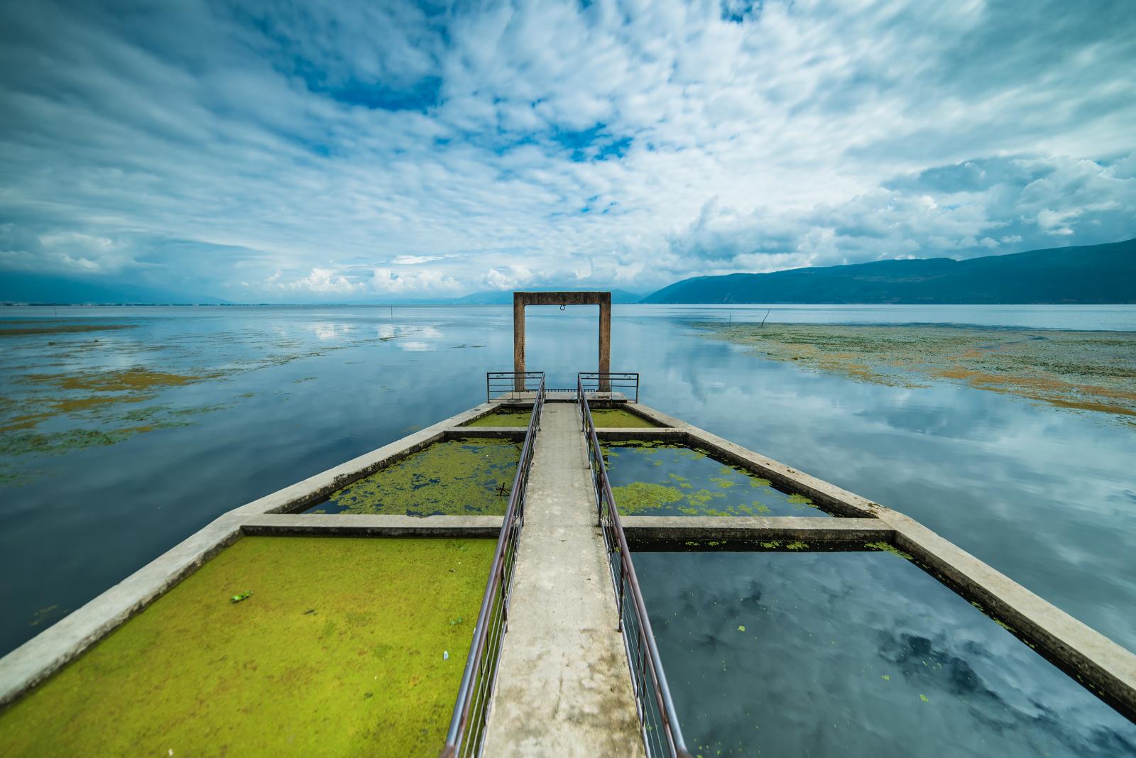 成都出发云南香格里拉8日自驾游：泸沽湖+丽江古城+虎跳峡+稻城亚丁+香格里拉+新都桥8日自驾游