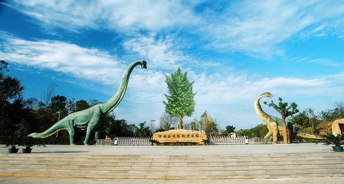 北京出发河南6日自驾：重度沟、鸡冠洞、千岛画廊、西峡恐龙园6日自驾