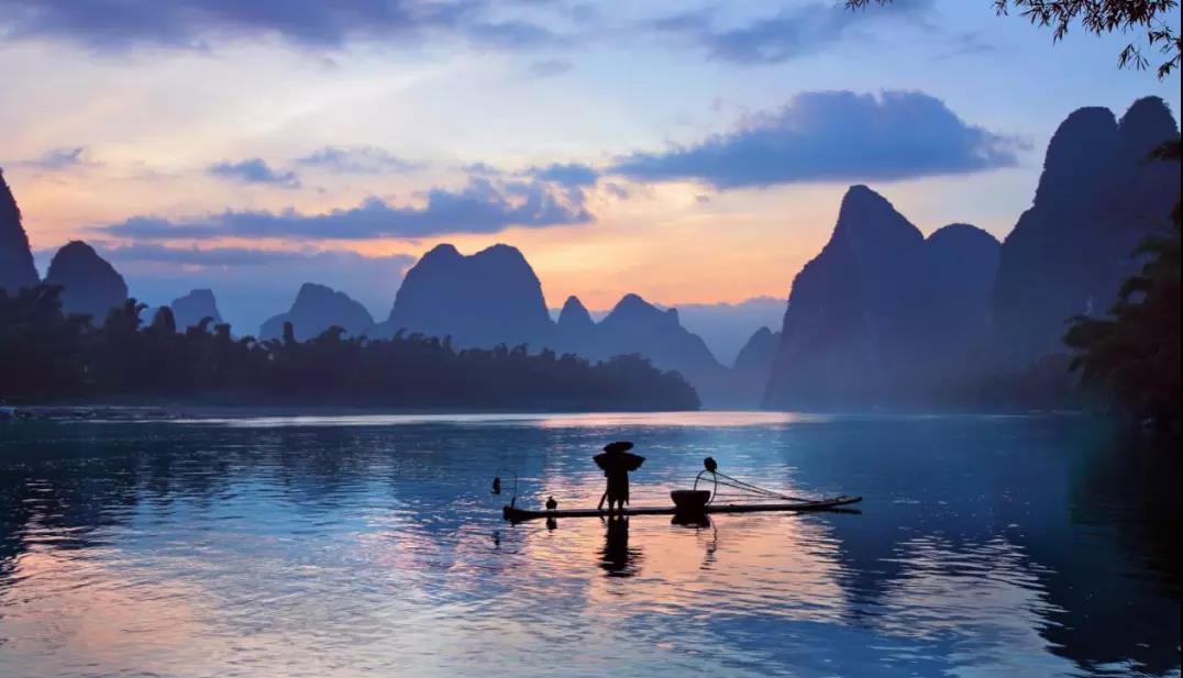 重庆出发桂林阳朔5日自驾路书：象鼻山-靖江王城独秀峰-桂林千古情-阳朔漓江-西街5日自驾