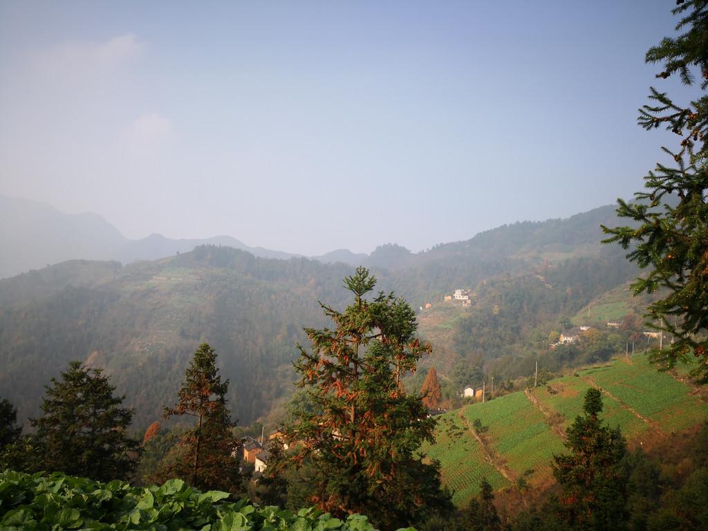 武汉出发安徽春节皖南4日自驾游路书：徽州古城-千年许村-皖浙1号风景道-新安江画廊4日自驾