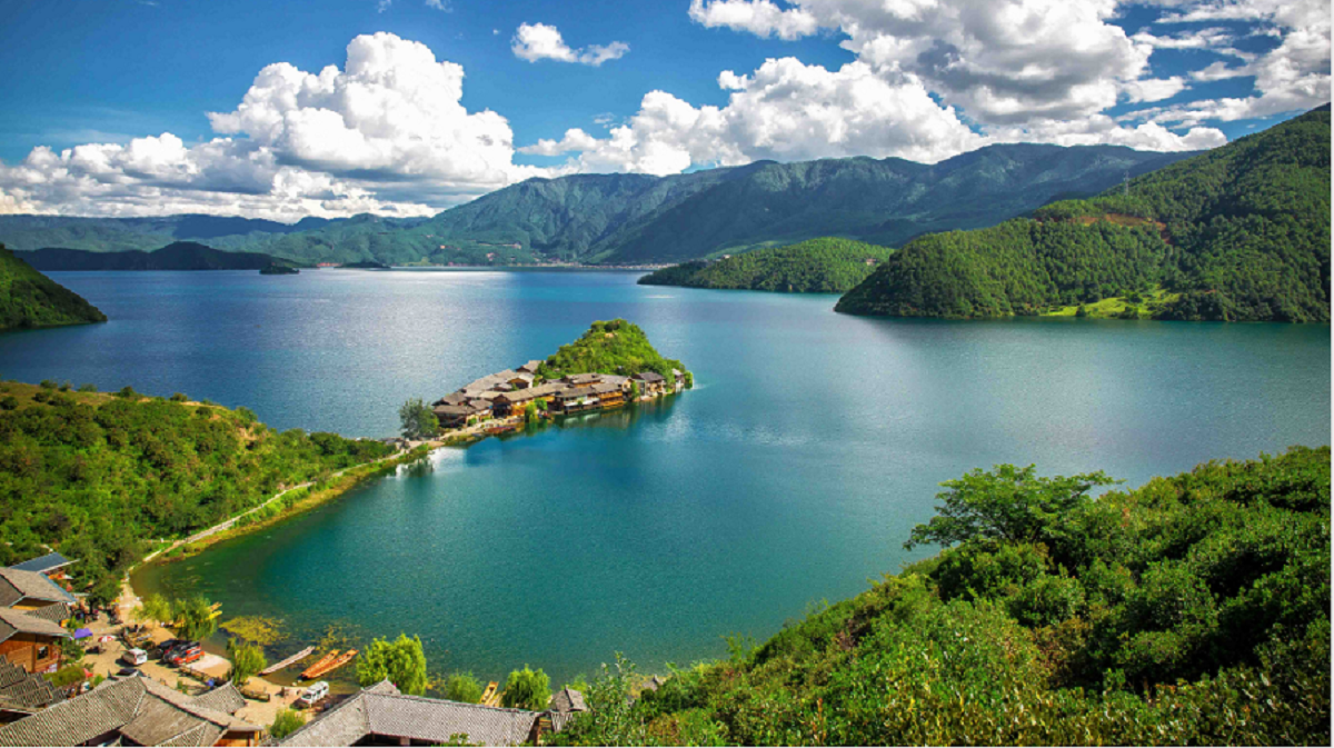 成都出发云南4日自驾：西昌-泸沽湖-邛海4日休闲自驾游