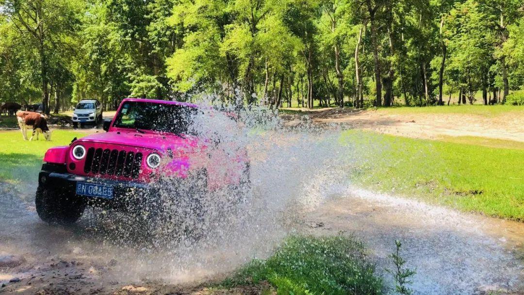 北京出发河北老掌沟2日自驾路书：绿野仙踪老掌沟露营-赤壁丹霞-亚洲最大单体石2日自驾游