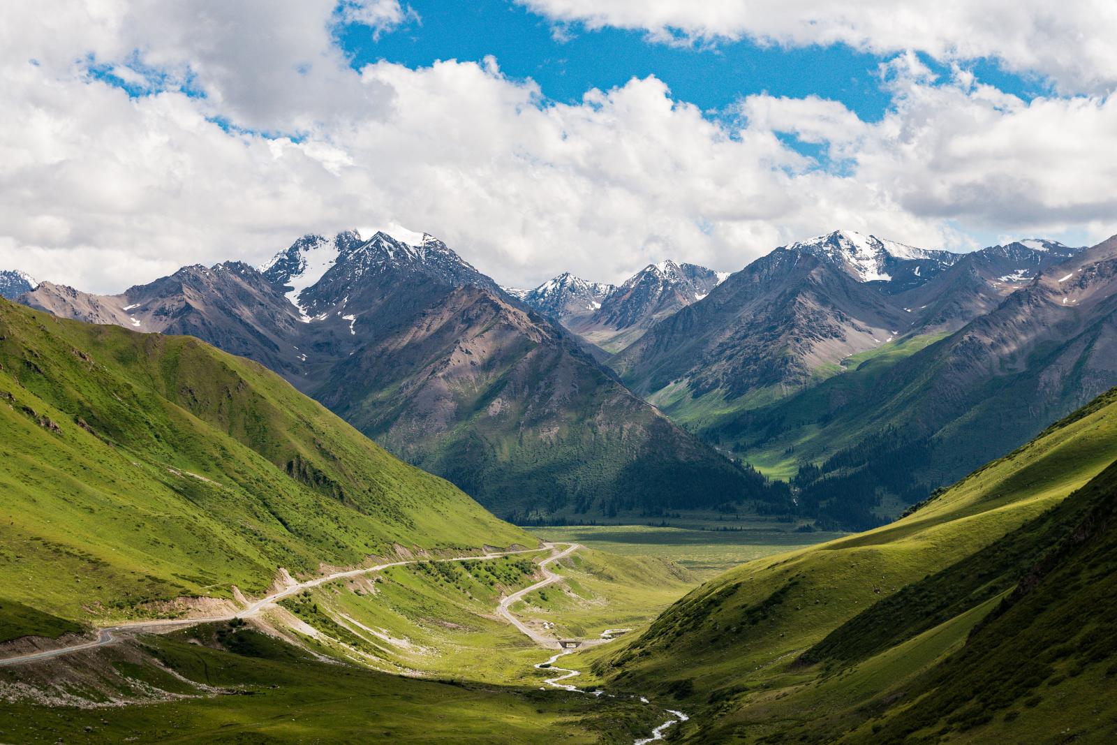 新疆发独库公路全段5日自驾路书：新疆S101省道 -天山神秘大峡谷-独库公路全段5日游