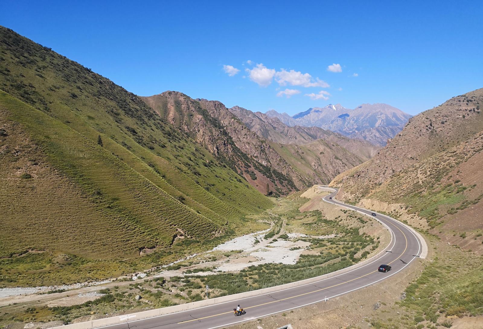 乌鲁木齐集合12日新疆落地自驾游：喀纳斯-禾木村-赛里木湖-独库公路-喀拉峻-那拉提-江布拉克12天深度自驾游