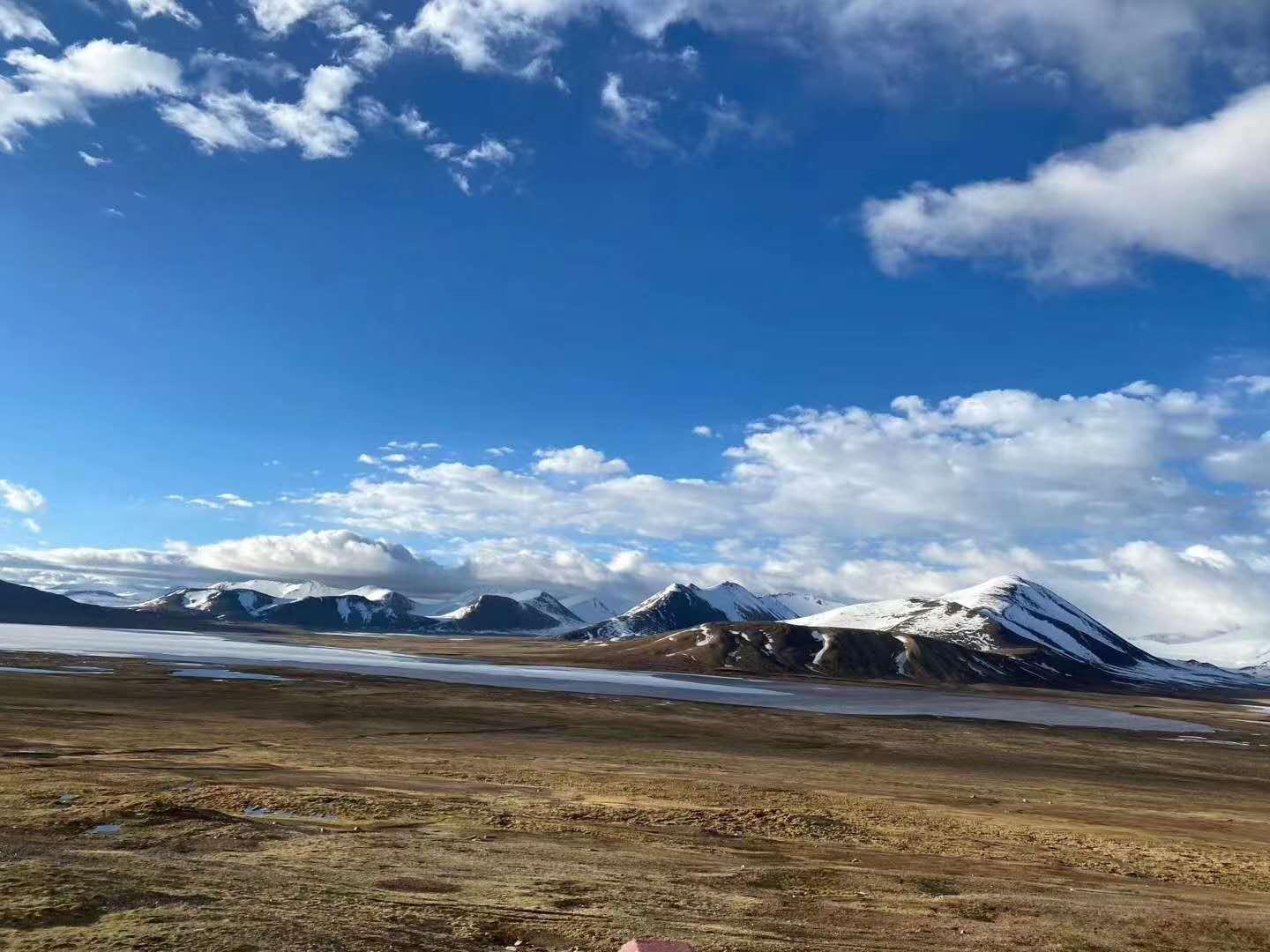 成都集合西藏20日自驾游：探秘墨脱-挑战珠峰-赏布达拉宫-观美丽羊湖川进青出20日自驾游