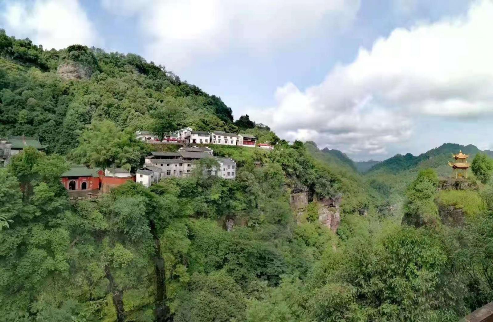 北京出发安徽8日自驾游：齐云山-西递-黄山太平湖-南浔古镇-黄海国家森林公园8日自驾游