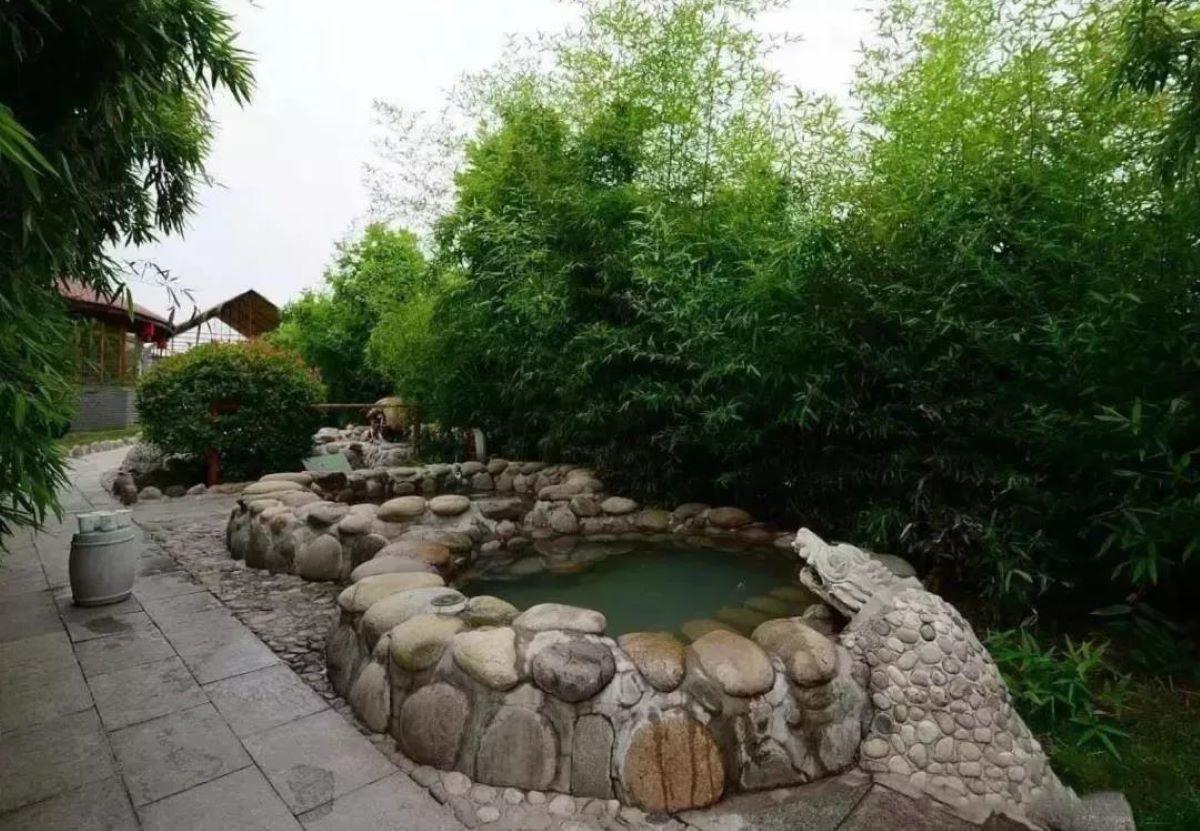 北京周边2日自驾游：井陉太行新天路-石头村-秦皇古驿道-温泉酒店住宿2日河北自驾游