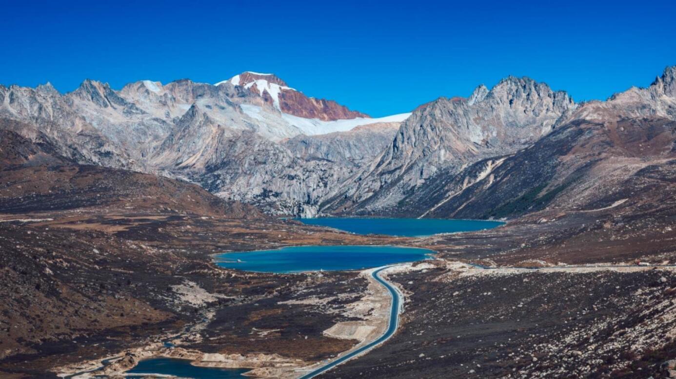 成都出发川藏线14日自驾游：川藏318-拉萨-羊卓雍措-纳木错-青藏线14日自驾游