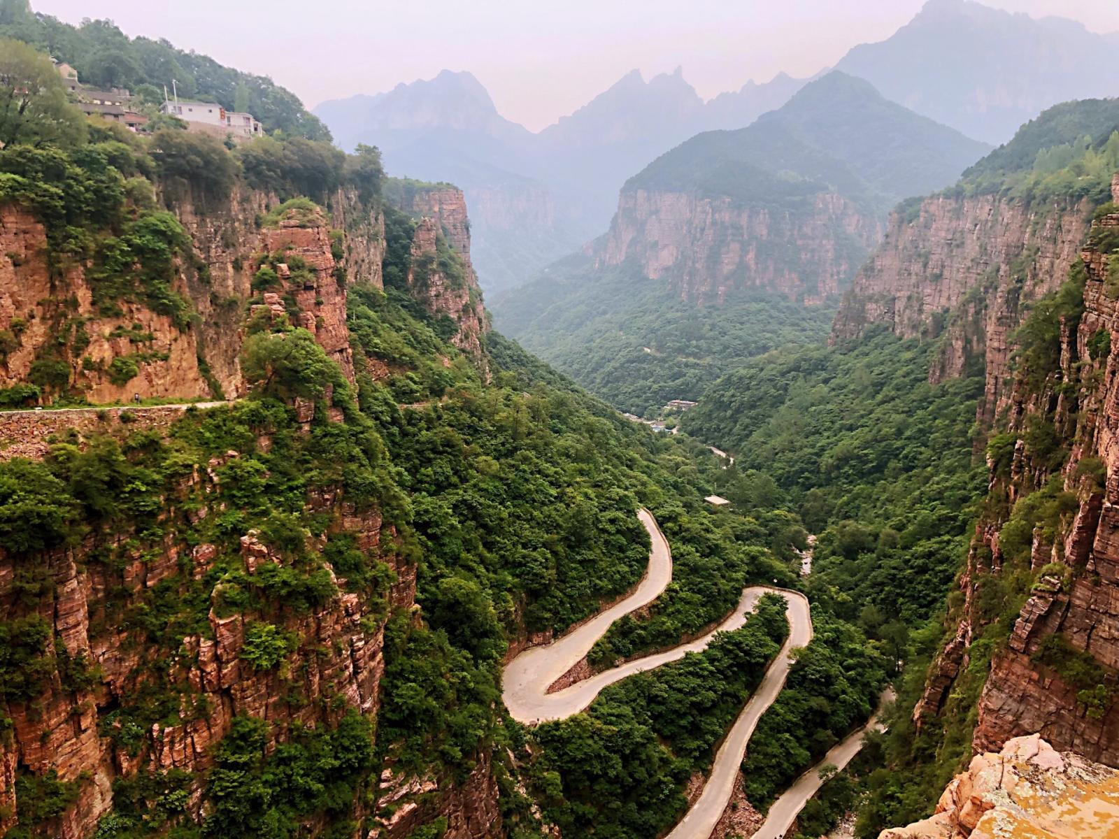 林州集合红旗渠+太行挂壁公路5日自驾游：林州红旗渠+太行5大挂壁公路+晋城旋涡公路5日自驾游