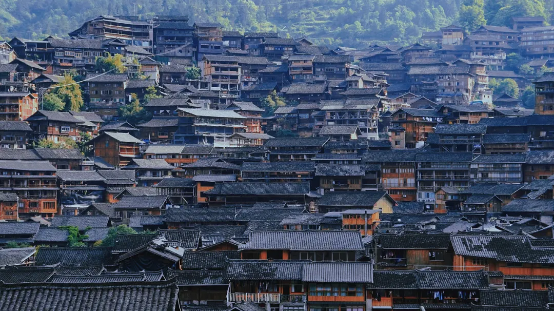 重庆到贵州黔南4日自驾游：【秀美黔南】荔波大小七孔•千户苗寨•丹寨小镇4日自驾