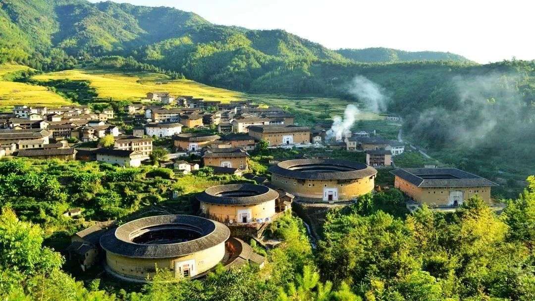 广东珠三角出发福建7日自驾游：龙岩永定土楼-武夷山-福州-平潭岛-泉州-厦门鼓浪屿有山有海7日游