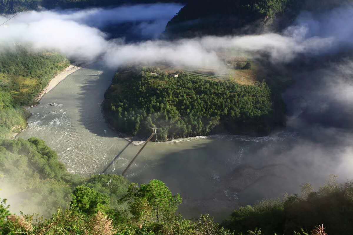 成都出发云南8日自驾游：[怒江天险]飞来寺-德贡线-丙中洛-知子罗-老姆登-大理8日自驾游