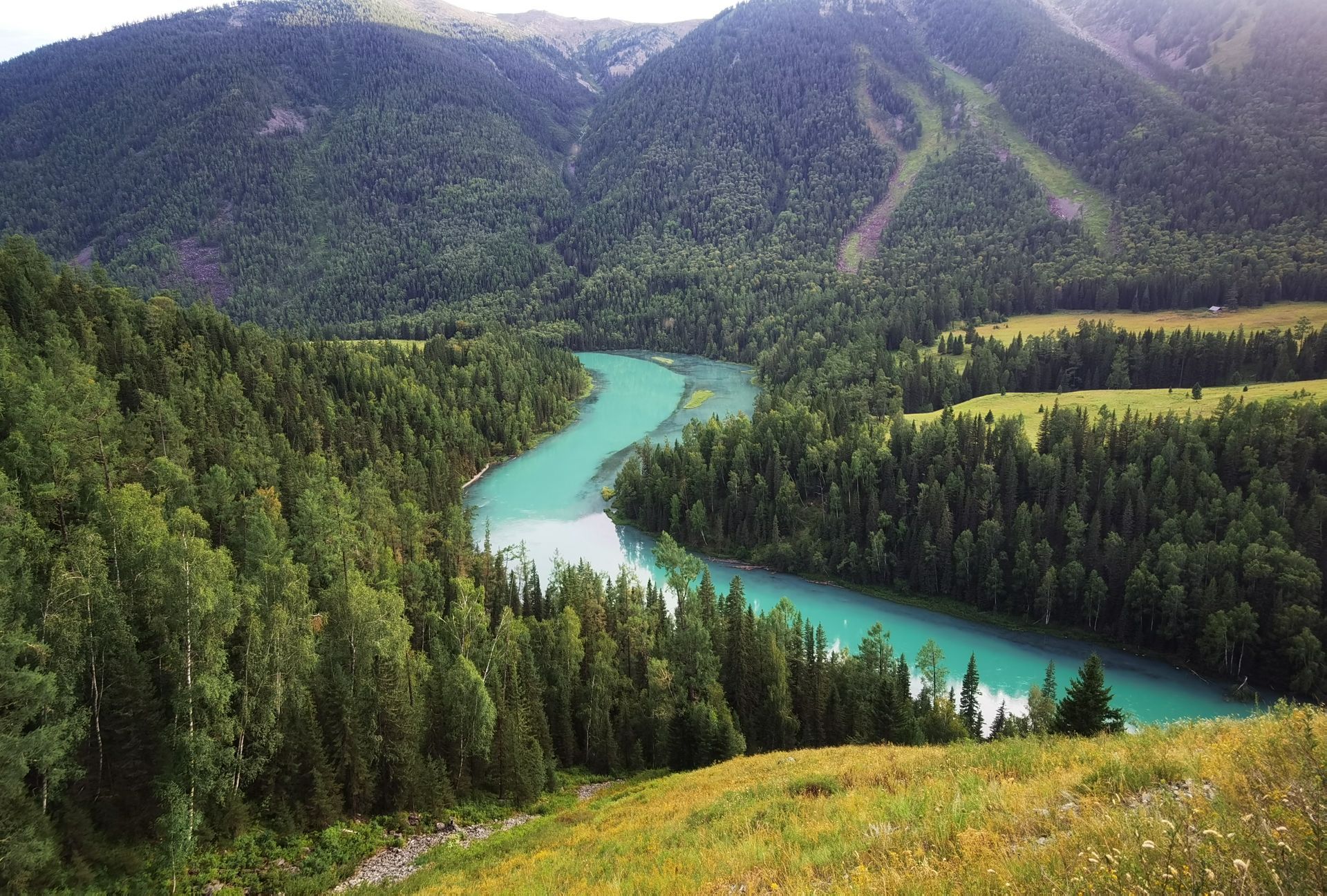 乌鲁木齐集合北疆伊犁12日自驾游：[大美北疆]喀纳斯禾木-G219-赛里木湖-独库公路-特克斯12日新疆自驾游