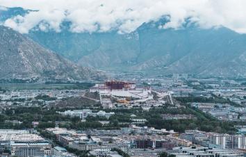 拉萨集合冬游西藏拉萨林芝7日自驾游：畅游拉萨布宫-大昭寺祈福-林芝-雅鲁藏布江7日游-游推荐