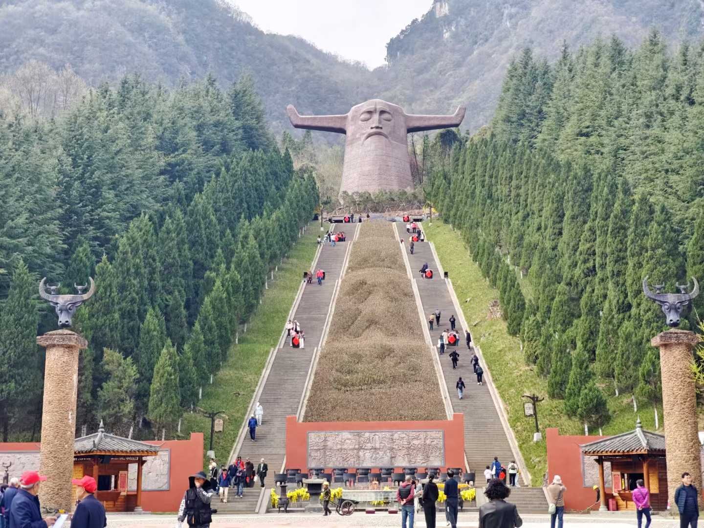 山东出发湖北神农架5日自驾游：神农架秘境，探索神秘•神奇•神往•神农架，神农天路5日游