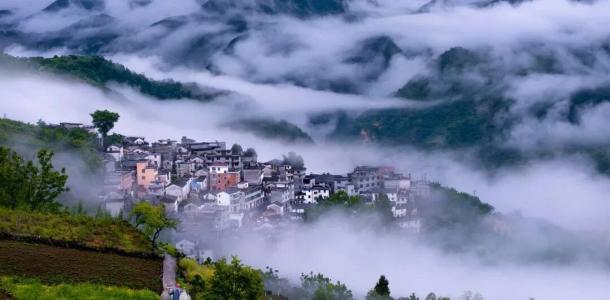 无锡出发安徽皖南3日自驾游：【皖南秋色】穿越徽州天路~漫游皖南秋色风景三日自驾游