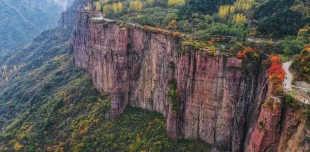 济南出发南太行2日自驾游：【南太行通天峡】通天峡-太行白云山-石板岩小镇-霓虹村2日游自驾游