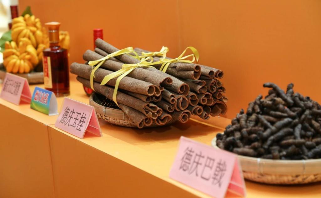 珠三角出发德庆2日自驾游：探秘世界上最贵的树皮源头德庆肉桂-巴戟-皇帝贡柑2日游