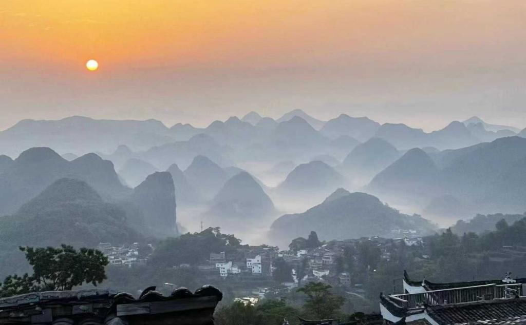 珠三角出发清远3日自驾游：连南油岭瑶寨-万山朝王-石兰古寨-连州菜心-东陂腊味-泡温泉3日游