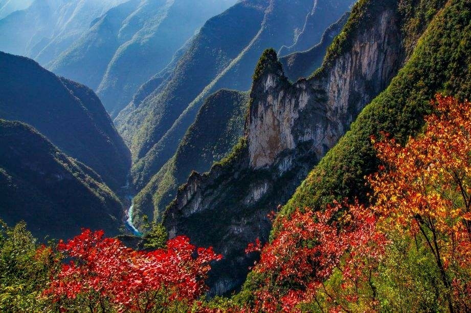 重庆出发巫溪奉节3日自驾游：云台寺-兰英大峡谷全程穿越-大昌古镇-三峡之巅3日游