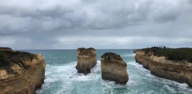 悉尼集结落地租车澳大利亚13日自驾游：蓝色海洋路-堪培拉-湖口镇-企鹅岛-大洋路-墨尔本13日游