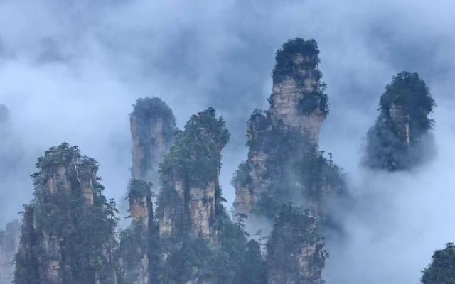 安徽出发湖南湘西7日自驾游：【武陵秘境】张家界-宝峰湖-芙蓉镇-德夯大峡谷-矮寨大桥-凤凰古城7日游