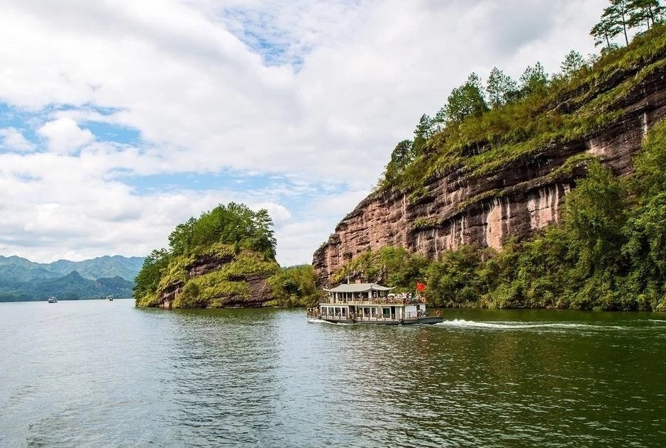 江苏出发福建闽东南5日自驾游：江山廿八都-宁泰古城-大金湖-寨下大峡谷-九龙潭-衢州游埠古镇5日休闲
