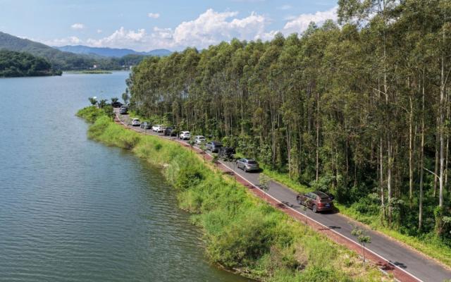 珠三角出发河源梅州3日自驾游：广东万绿湖-东江河鲜-泡硫磺真温泉-世界最大花灯-客家美食3日游