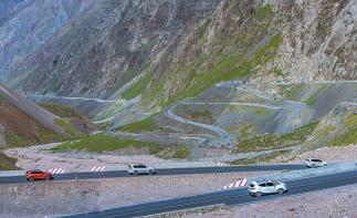 乌市集合伊犁环线8日自驾游：绝美伊犁s101-赛里木湖-喀拉峻草原-那拉提-独库公路环线8日自驾游-推荐