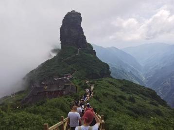 【多彩贵州】广东出发贵州6日自驾游：东漓古村-千户苗寨-梵净山-贺州6日深度自驾游