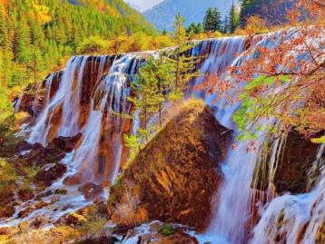 重庆出发川西4日自驾游：【九寨黄龙】九寨沟-黄龙-川主寺-松潘古城4日自驾