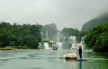 春节广西中越边境5日自驾游：百色巴马长寿村-延边公路-德天瀑布5日自驾游-游推荐