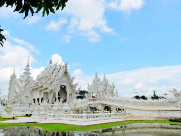 穿越南北泰国全境：曼谷-芭提雅-清迈-拜县-清莱11日东南亚落地自驾游（含机票）