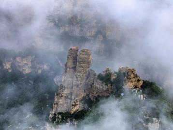 山东出发河北自驾游：白石山-飞狐大峡谷-太行水镇3日休闲游