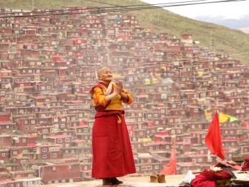 重庆出发川西色达5日自驾游：五明佛学院-八美梵音-塔公草原5日赏秋之旅