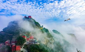 山东出发湖北6日自驾游：武当山-神农架-三峡大坝-水上公路休闲游-推荐