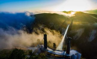 湖南长沙周边自驾游：张家界大峡谷-壶瓶山风景区2日体验惊险刺激周末游-推荐