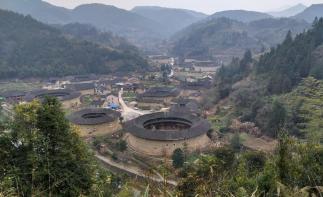 周末厦门周边自驾游：北斗七星南靖土楼群-仙洞山如处仙境2日自驾游-推荐