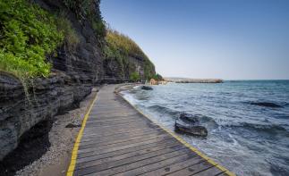 湖南长沙出发广西7日自驾游：涠洲岛-德天瀑布-北海银滩-明仕庄园7日休闲游-推荐