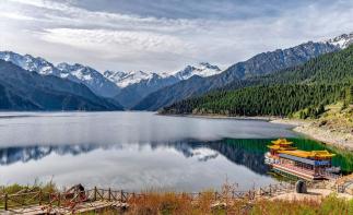 山东出发新疆18日自驾游：喀纳斯-额济纳胡杨林-火焰山-天山天池西北大环线-推荐