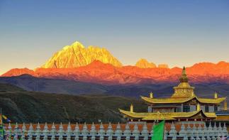 重庆出发新都桥四日自驾游：四姑娘山-中路藏寨-新都桥秋色4日行摄之旅-推荐