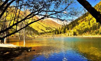 武汉出发米亚罗毕棚沟6天自驾游：经典雪山森林无边秋色-推荐