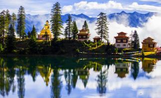 成都出发甘孜州7日自驾游：稻城亚丁-新都桥-措卡湖-色达7日川西自驾游-推荐