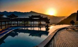 长沙出发怀化溆浦2日自驾游：访百年枫香瑶寨，游空中瑶池，思蒙十里丹霞-推荐