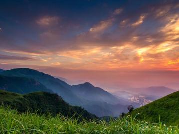 武汉出发江西3日自驾游：石溪百鸟园-泡温泉-武功山登顶3日武汉周边自驾游