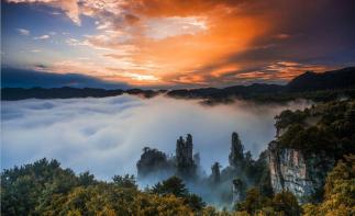 济南出发湖南7日自驾游：探访湘西苗寨-张家界-岳阳楼-凤凰古城7日休闲游-推荐